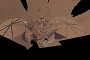 Марсианский зонд InSight прислал на Землю прощальное селфи