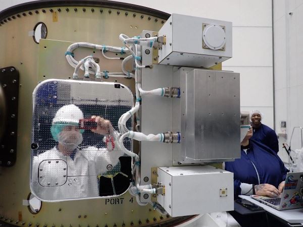 Nanoracks проведет эксперимент по резке металла на орбите