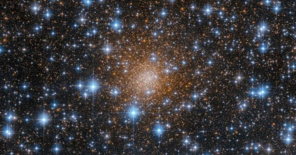 Телескоп Hubble сфотографировал «спрятавшееся» звездное скопление