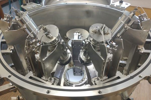 Установку для выращивания полупроводников в космосе испытают на макете МКС до 2023 года